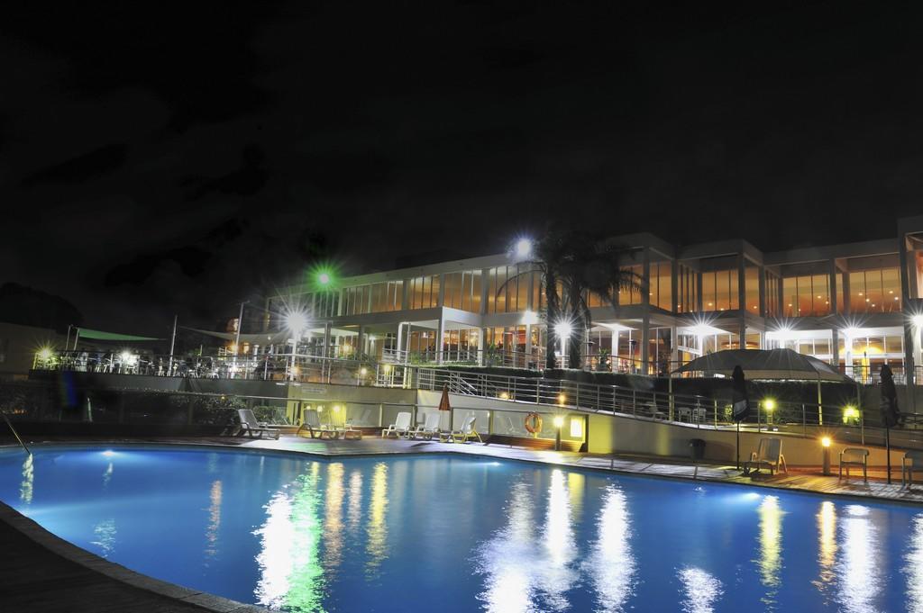 Absolute Beachfront Opal Cove Resort Korora Exteriör bild