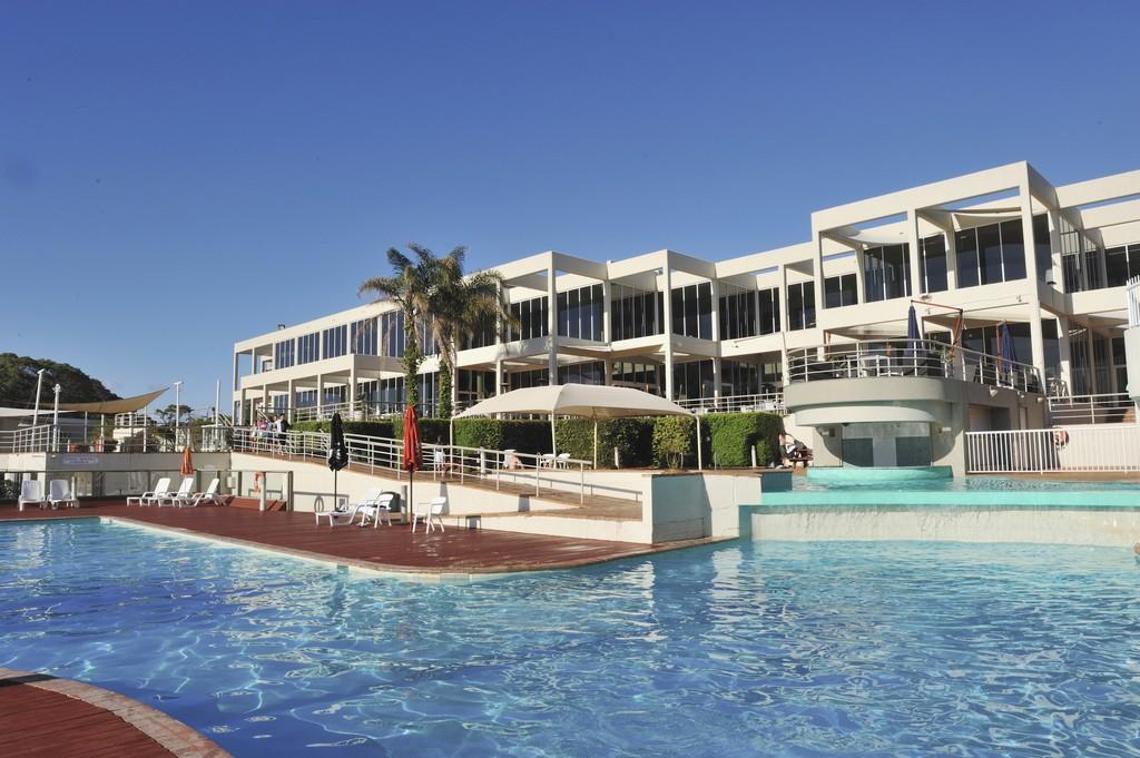 Absolute Beachfront Opal Cove Resort Korora Exteriör bild