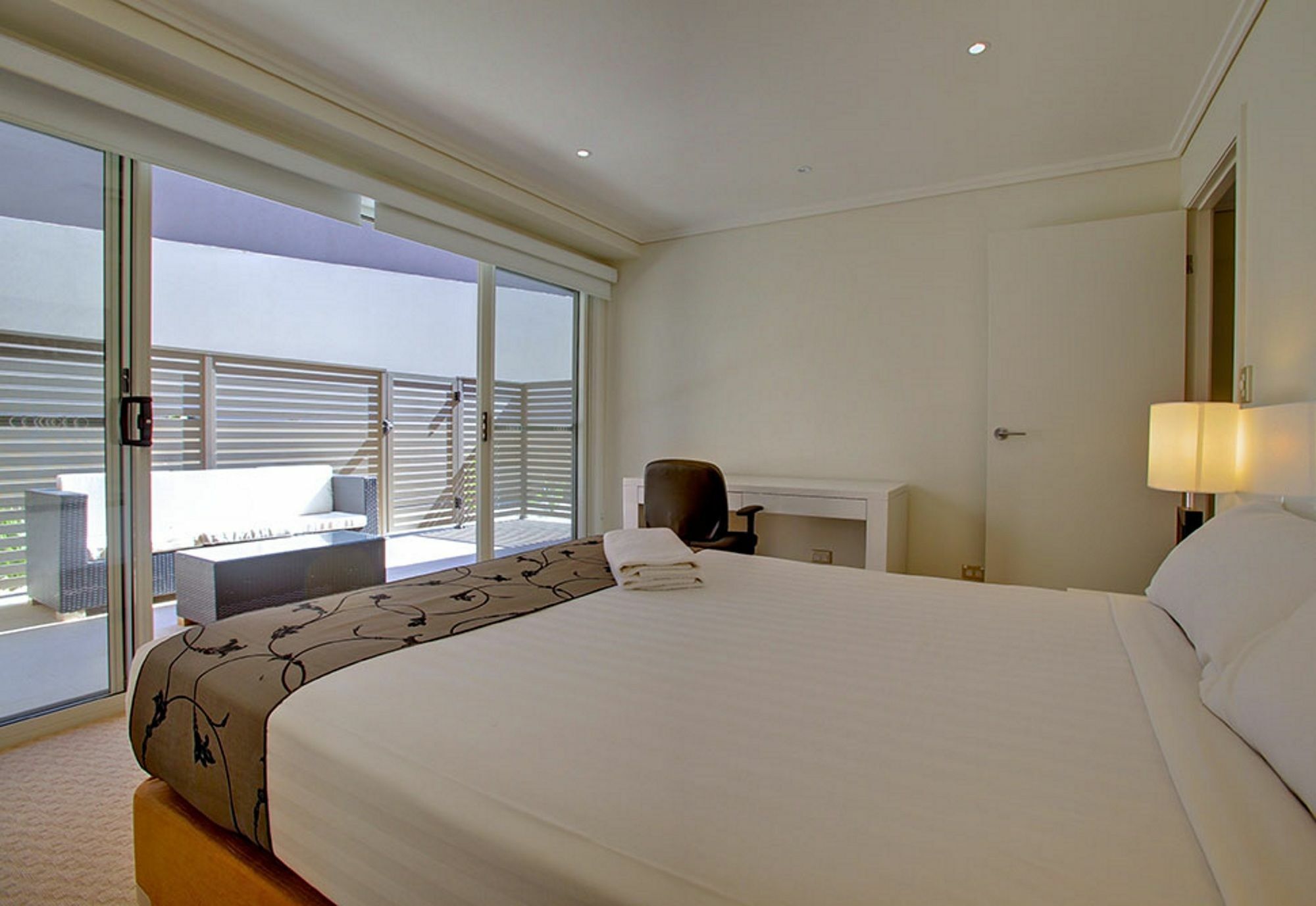 Absolute Beachfront Opal Cove Resort Korora Exteriör bild