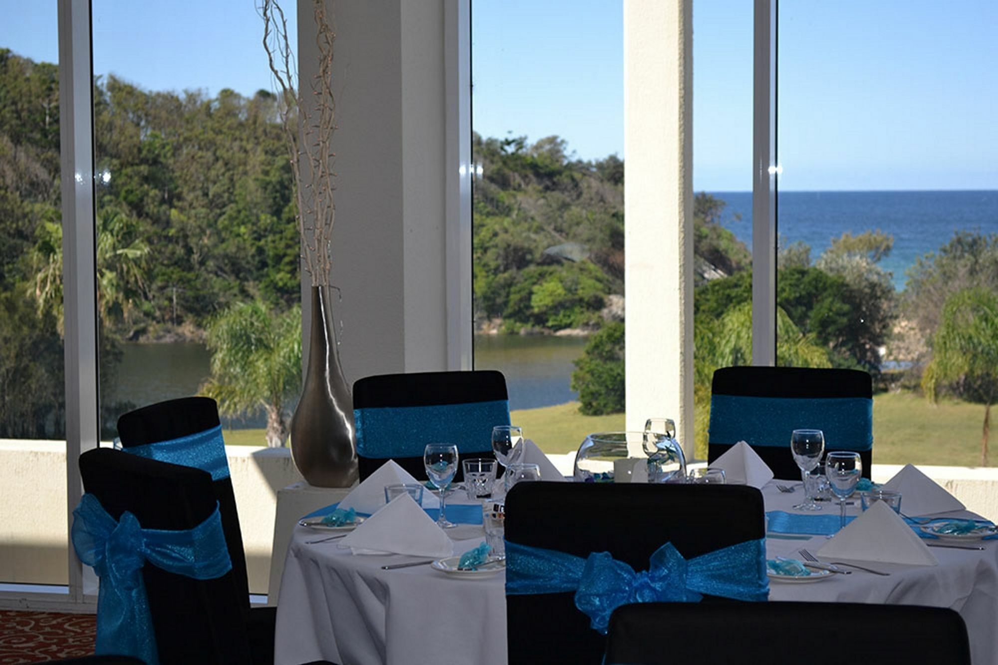 Absolute Beachfront Opal Cove Resort Korora Exteriör bild